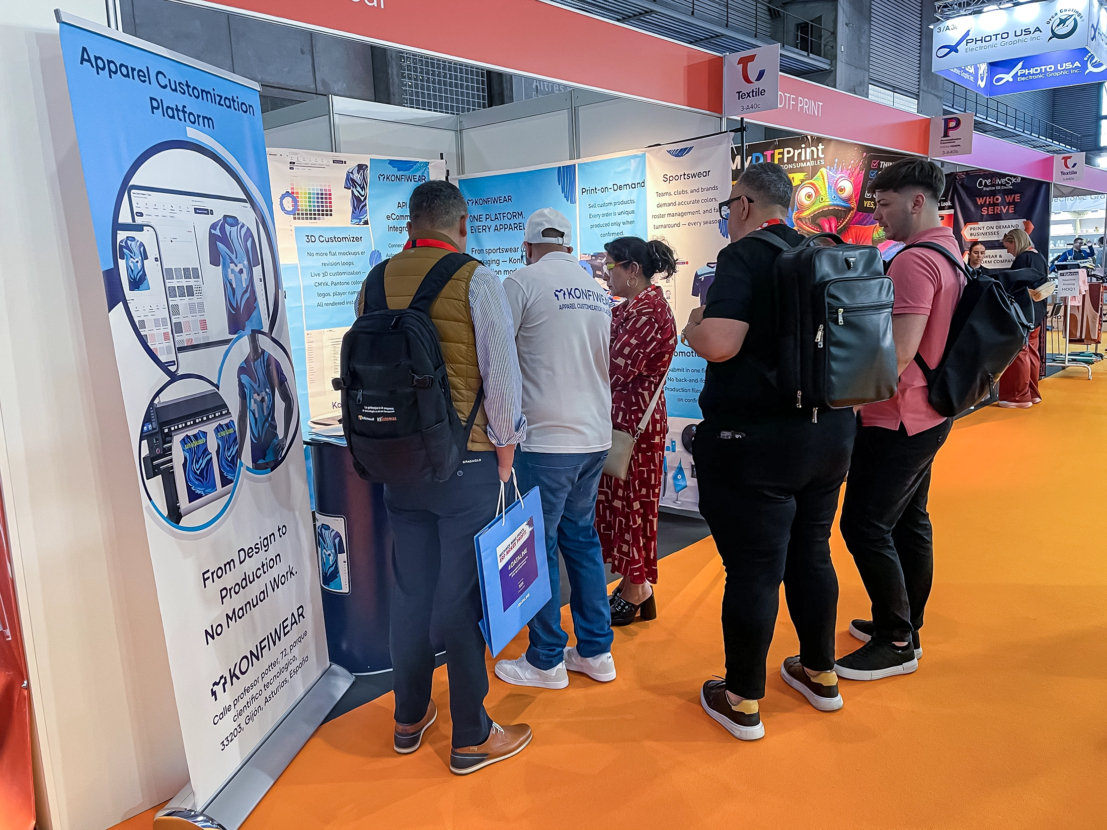 Live Konfiwear V2 demo at FESPA Barcelona 2026 Stand A40d